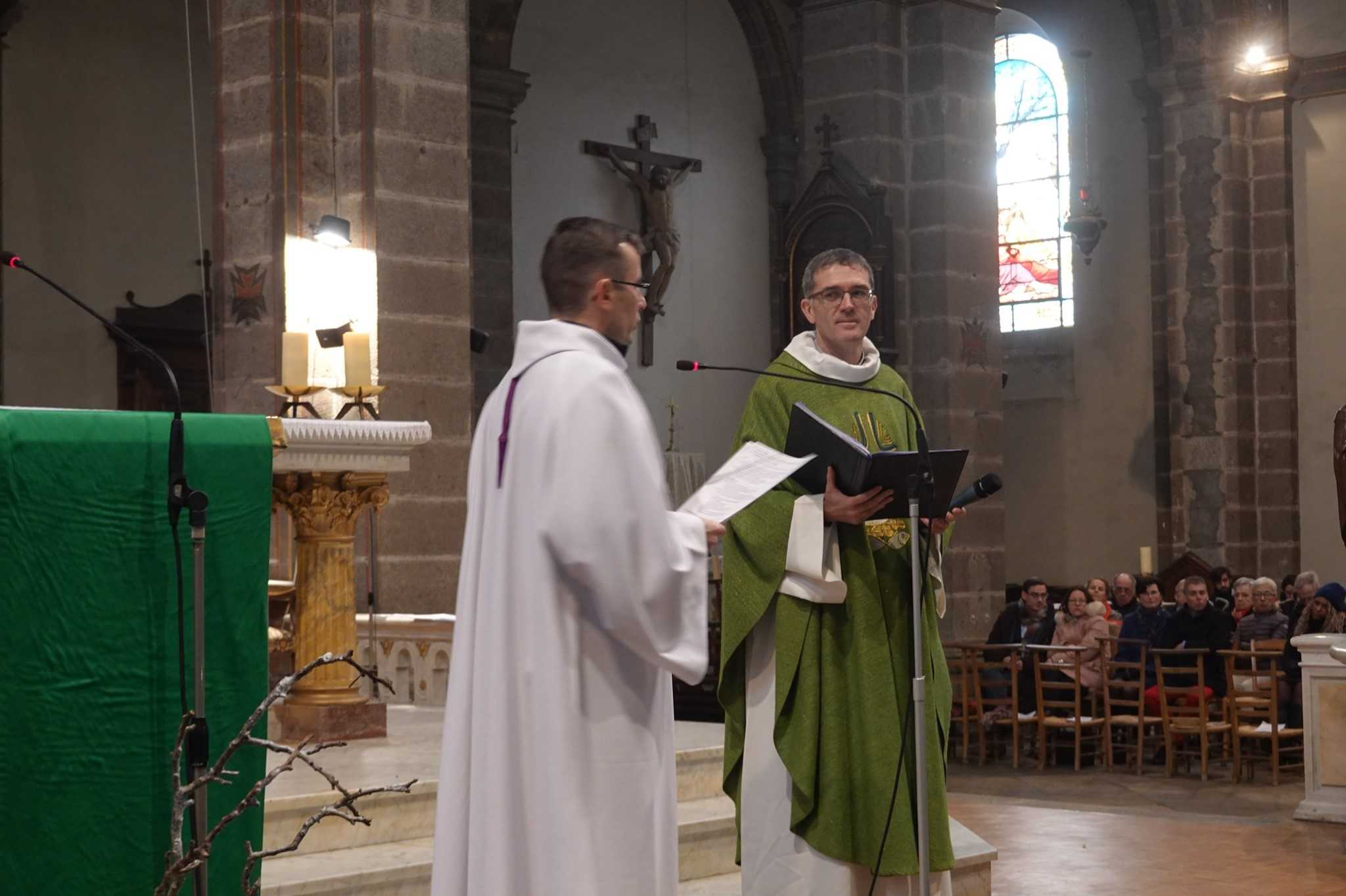 Messe à l’église Saint Michel Saint Brieuc (22)